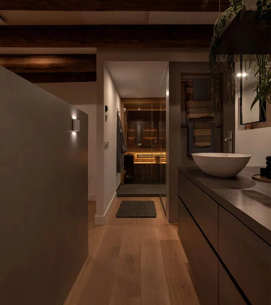 Inspiratie voor de indeling van een rechthoekige badkamer 7